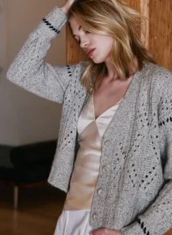 AUTUMN CASHMERE Shaker V Neck Cardi w/ Diamond in Pebble-Pepper^ Sweaters