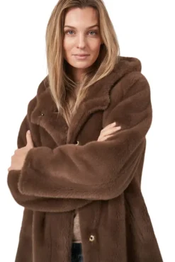 REPEAT Cashmere Faux Fur Coat in^ Blazers & Outerwear
