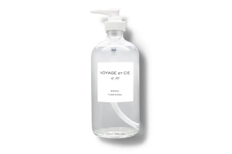 VOYAGE ET CIE Head to Toes Body Wash Shampoo in^ Home & Body